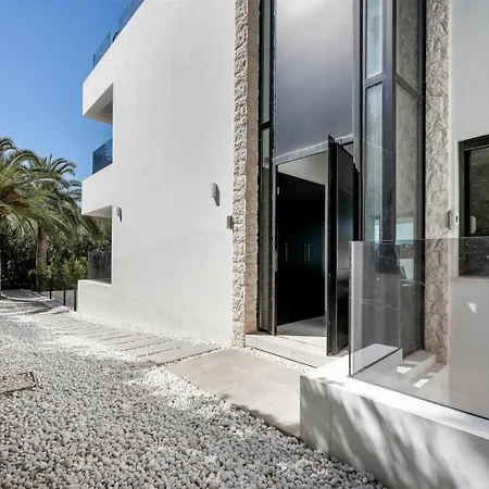 Vila Luxury With Breathtaking Views In By Lodgerstrip Marbella