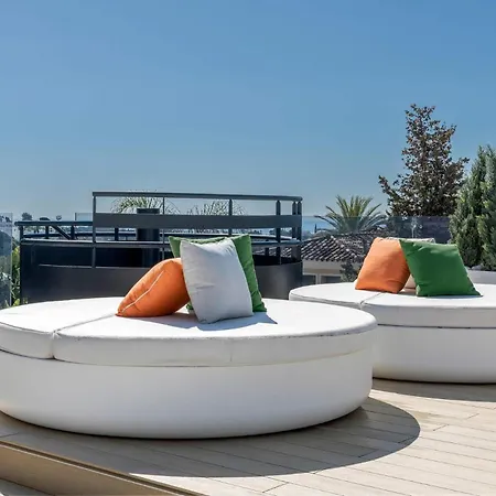 Villa Luxury With Breathtaking Views In By Lodgerstrip *