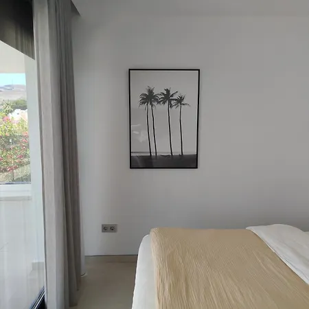 Villa Luxury With Breathtaking Views In By Lodgerstrip