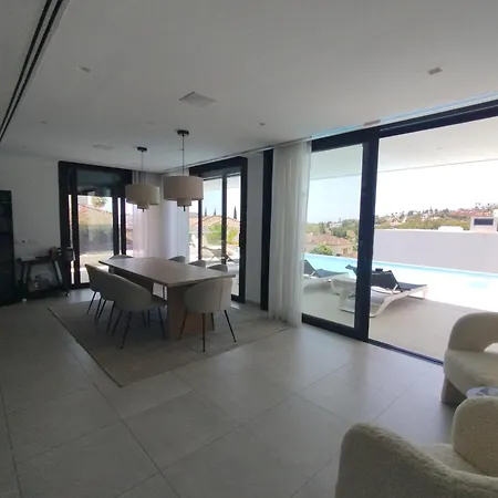 Luxury With Breathtaking Views In By Lodgerstrip * Marbella