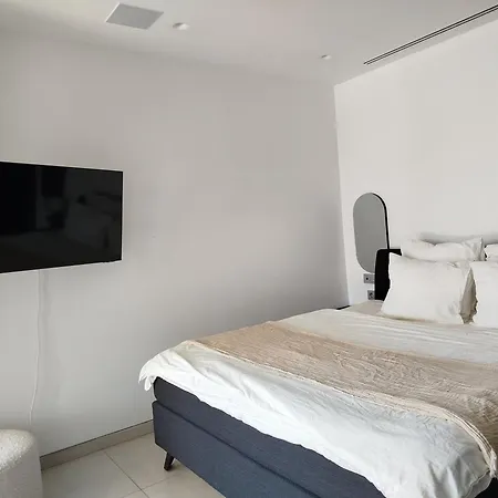 Luxury With Breathtaking Views In By Lodgerstrip * Marbella